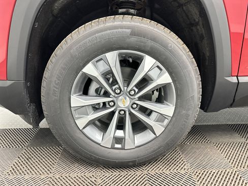 New 2026 Chevrolet Equinox LT AWD/4WD image 11