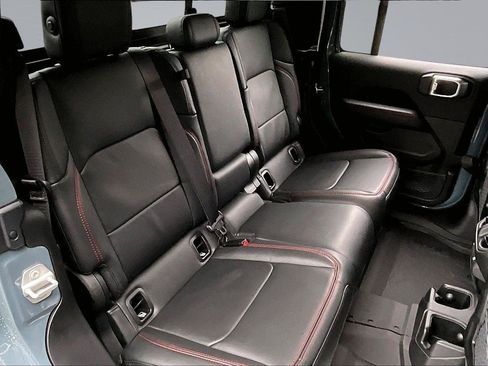 New 2026 Jeep Gladiator Rubicon AWD/4WD image 10