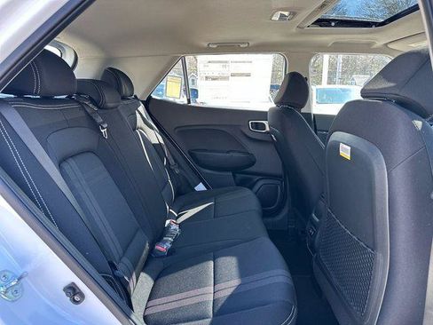 New 2026 Hyundai Venue SEL FWD image 11