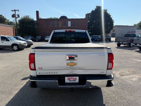 Used 2018 Chevrolet Silverado 1500 LTZ AWD/4WD image 6