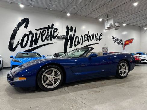 Used 2004 Chevrolet Corvette Convertible w/ Preferred Equipment Group RWD image 1