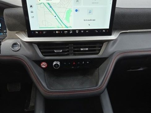 Used 2025 Ford Explorer ST-Line image 13