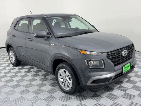 New 2026 Hyundai Venue SE image 7