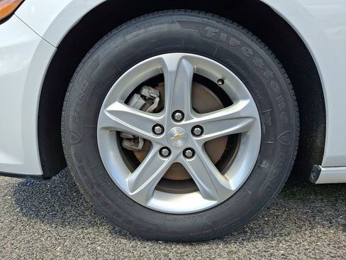 Used 2024 Chevrolet Malibu LT FWD image 8