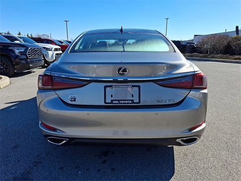 Used 2019 Lexus ES 350 Luxury w/ Accessory Package image 5