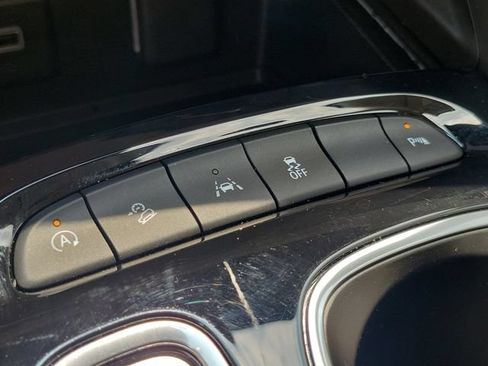 Certified 2023 Buick Envision Preferred AWD/4WD image 31