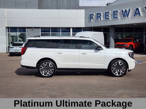 Used 2025 Ford Expedition Max Platinum w/ Platinum Ultimate Package image 3