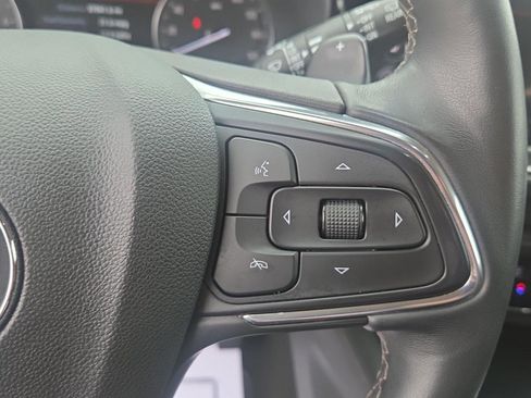 Used 2023 Buick Envision Essence FWD image 26
