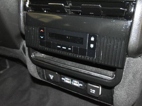 Used 2022 Jeep Wagoneer Series II image 19