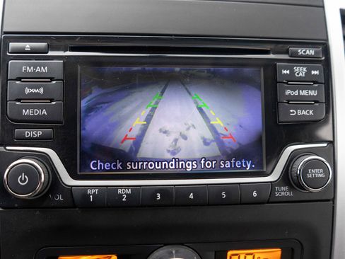 Used 2018 Nissan Frontier SV w/ Value Truck Package image 15