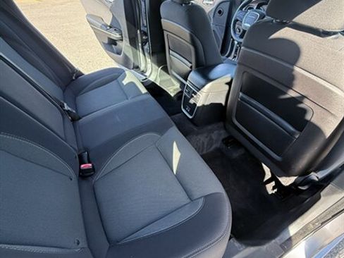 Used 2015 Dodge Charger SE w/ Sport Appearance Group RWD image 28