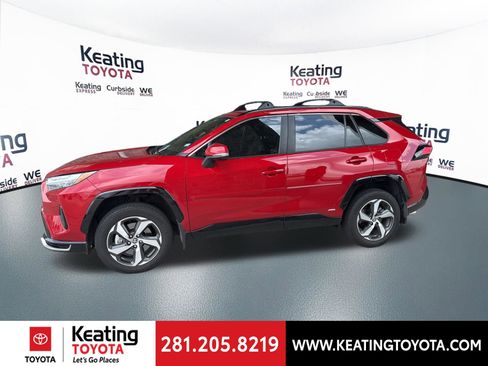 Used 2025 Toyota RAV4 SE w/ Weather & Moonroof Package image 4