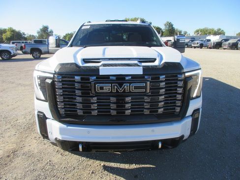 New 2026 GMC Sierra 3500 Denali Ultimate image 12