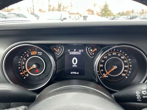 Used 2022 Jeep Wrangler Sport S image 28
