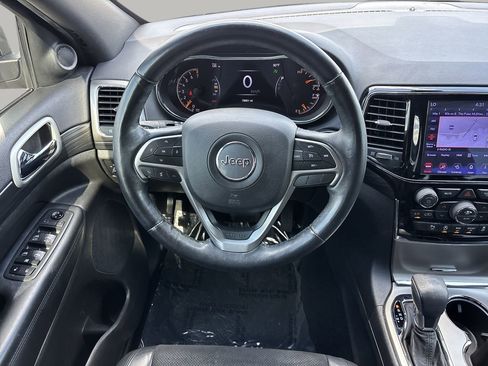 Used 2019 Jeep Grand Cherokee Altitude RWD image 14