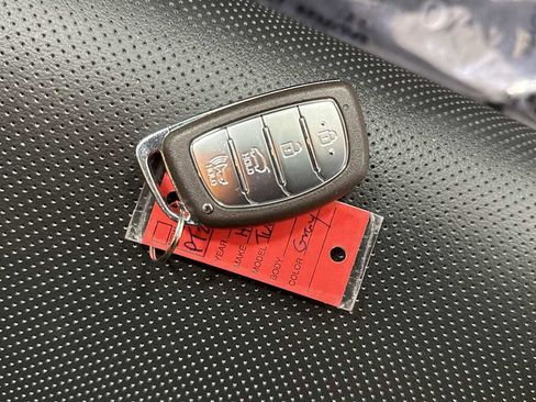 Used 2021 Hyundai Tucson Limited image 30