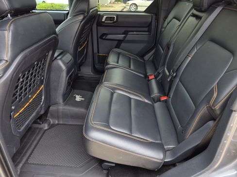 Used 2024 Ford Bronco Badlands AWD/4WD image 18