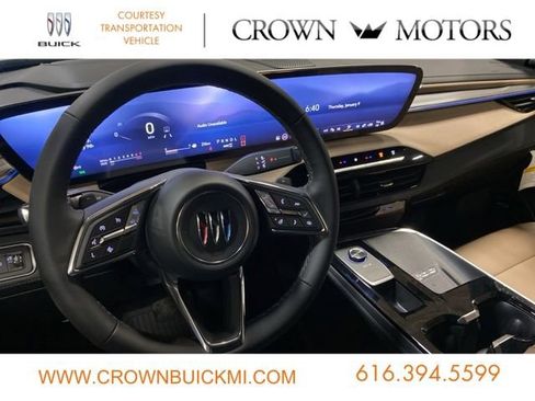 Used 2025 Buick Enclave Preferred w/ LPO, Floor Liner Package image 18