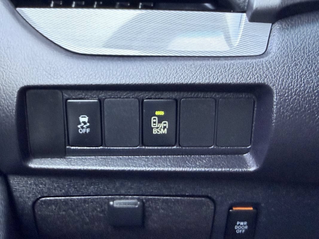 Used 2017 Toyota Sienna SE w/ SE Preferred Package FWD image 29