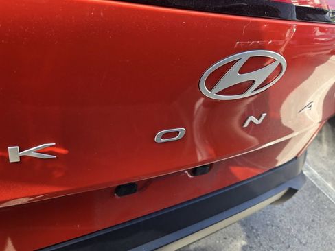 Used 2024 Hyundai Kona SEL FWD image 9