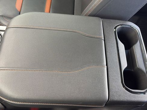 Used 2023 GMC Sierra 1500 AT4 w/ AT4 Premium Package image 32