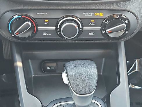 Used 2023 Kia Soul LX w/ Option Group 015 FWD image 16