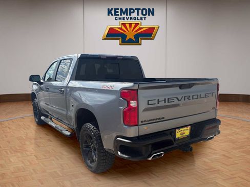 Used 2021 Chevrolet Silverado 1500 LT Trail Boss w/ Convenience Package II AWD/4WD image 4