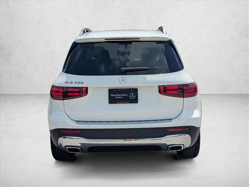 New 2026 Mercedes-Benz GLB 250 image 7