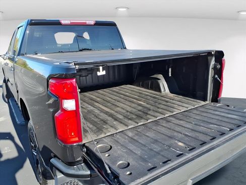 Used 2021 Chevrolet Silverado 1500 Custom Trail Boss w/ Midnight Edition image 25