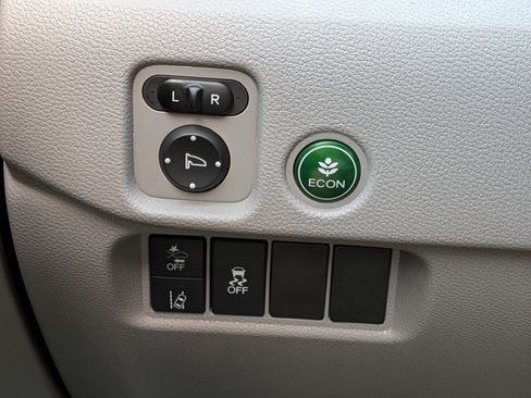 Used 2021 Honda Pilot LX image 22