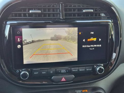 Used 2023 Kia Soul S FWD image 13