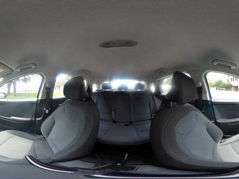 Used 2025 Kia K4 FWD image 37