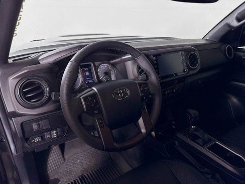 Certified 2023 Toyota Tacoma TRD Sport image 9