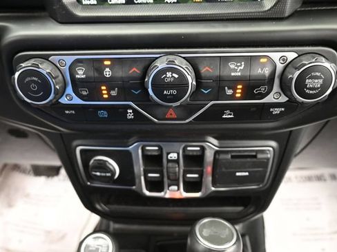 Used 2023 Jeep Wrangler Unlimited Sahara w/ Cold Weather Group AWD/4WD image 13