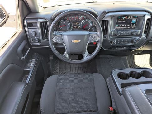 Used 2018 Chevrolet Silverado 1500 LT AWD/4WD image 26