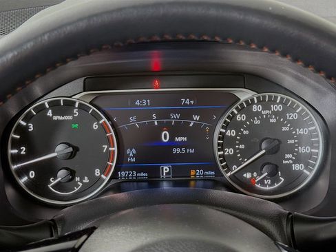 Used 2024 Nissan Altima 2.0 SR FWD image 15