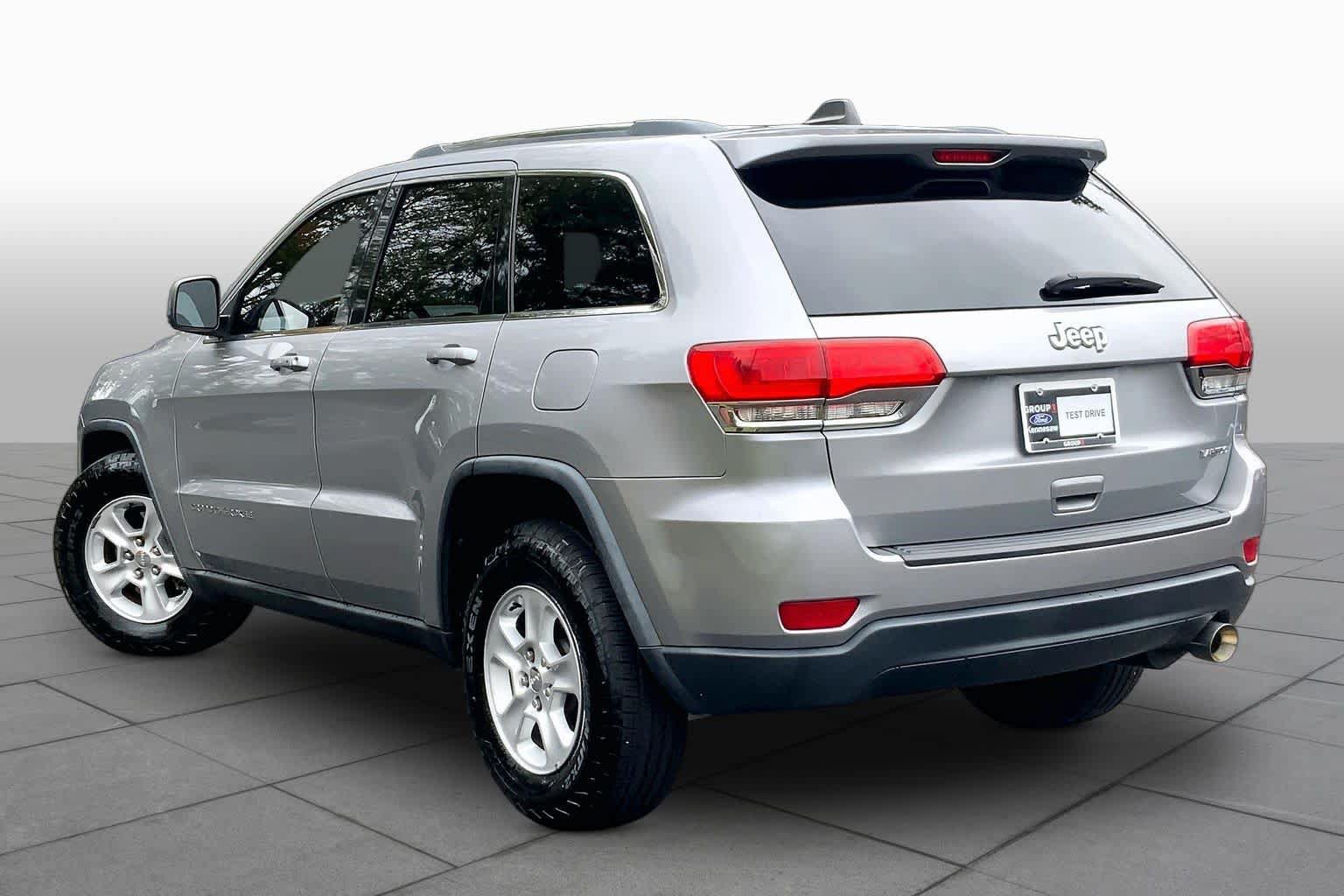 Used 2014 Jeep Grand Cherokee Laredo w/ Quick Order Package 23E RWD image 11