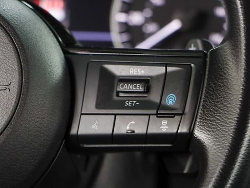 Used 2023 Nissan Rogue SV FWD image 14