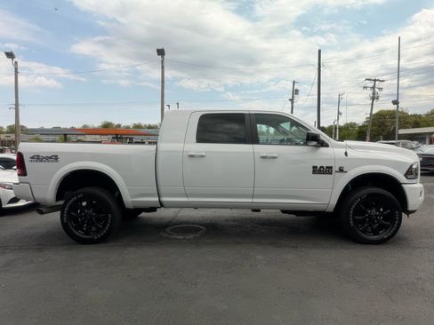 Used 2017 RAM 2500 Laramie w/ Sport Appearance Group AWD/4WD image 4