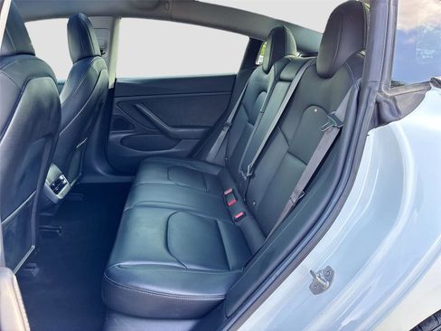 Used 2018 Tesla Model 3 Long Range RWD image 24