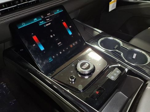 New 2026 Cadillac Escalade ESV Sport AWD/4WD image 18
