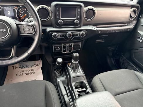 Used 2018 Jeep Wrangler Unlimited Sport S AWD/4WD image 22