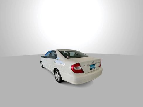 Used 2002 Toyota Camry LE image 6