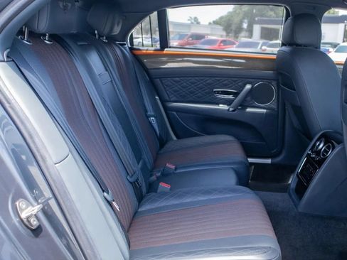 Used 2018 Bentley Flying Spur S V8 AWD/4WD image 20