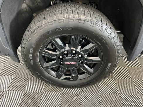 Used 2025 GMC Sierra 3500 AT4 w/ AT4 Premium Plus Package AWD/4WD image 33