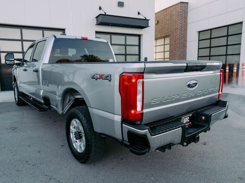 Used 2024 Ford F350 XLT image 3
