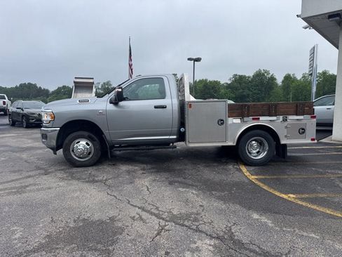 Used 2023 RAM 3500 Tradesman AWD/4WD image 2