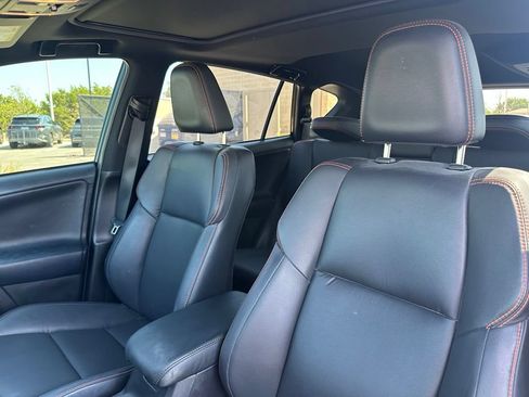 Used 2018 Toyota RAV4 SE w/ Power Extra Value Package FWD image 7