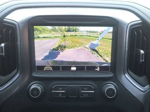 Used 2020 Chevrolet Silverado 1500 LT Trail Boss AWD/4WD image 27