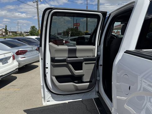 Used 2016 Ford F150 XLT w/ Equipment Group 302A Luxury AWD/4WD image 21